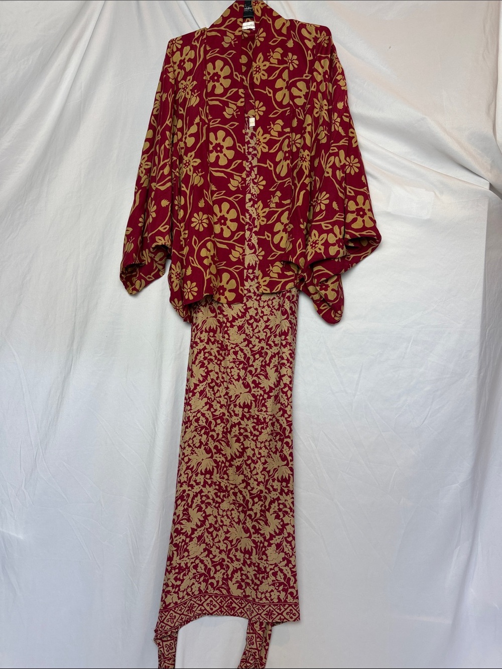 Natalie Martin Red & Gold Floral Silk Dress with Coordinated Silk Crop Kimono